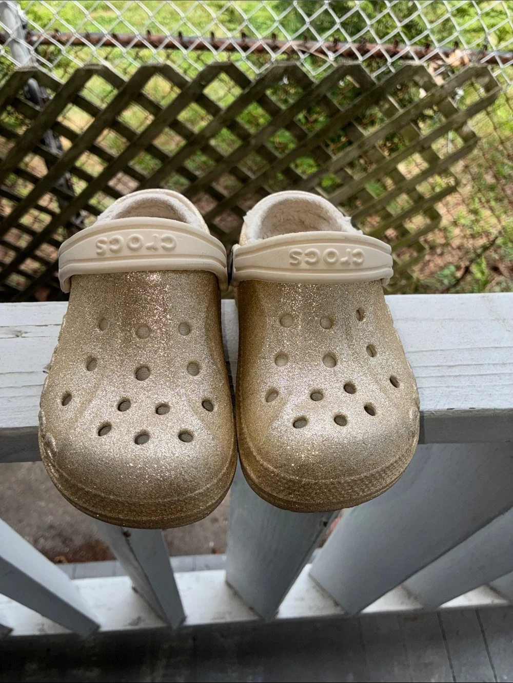 CROCS Kids Glitter Lined Clog in Gold Champagne
